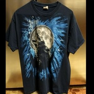 Howling 🐺 Wolf T-Shirt